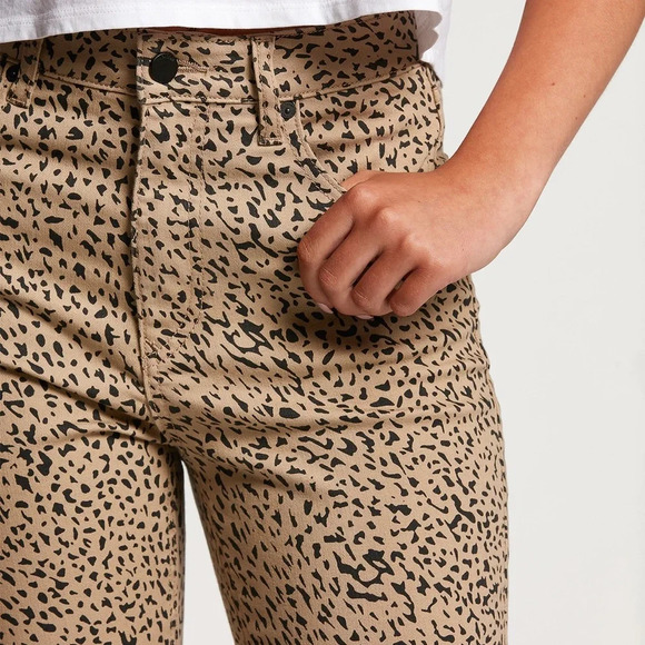VOLCOM LIBERATOR HIGH RISE JEANS - ANIMAL PRINT SIZE 27 - Picture 14 of 15